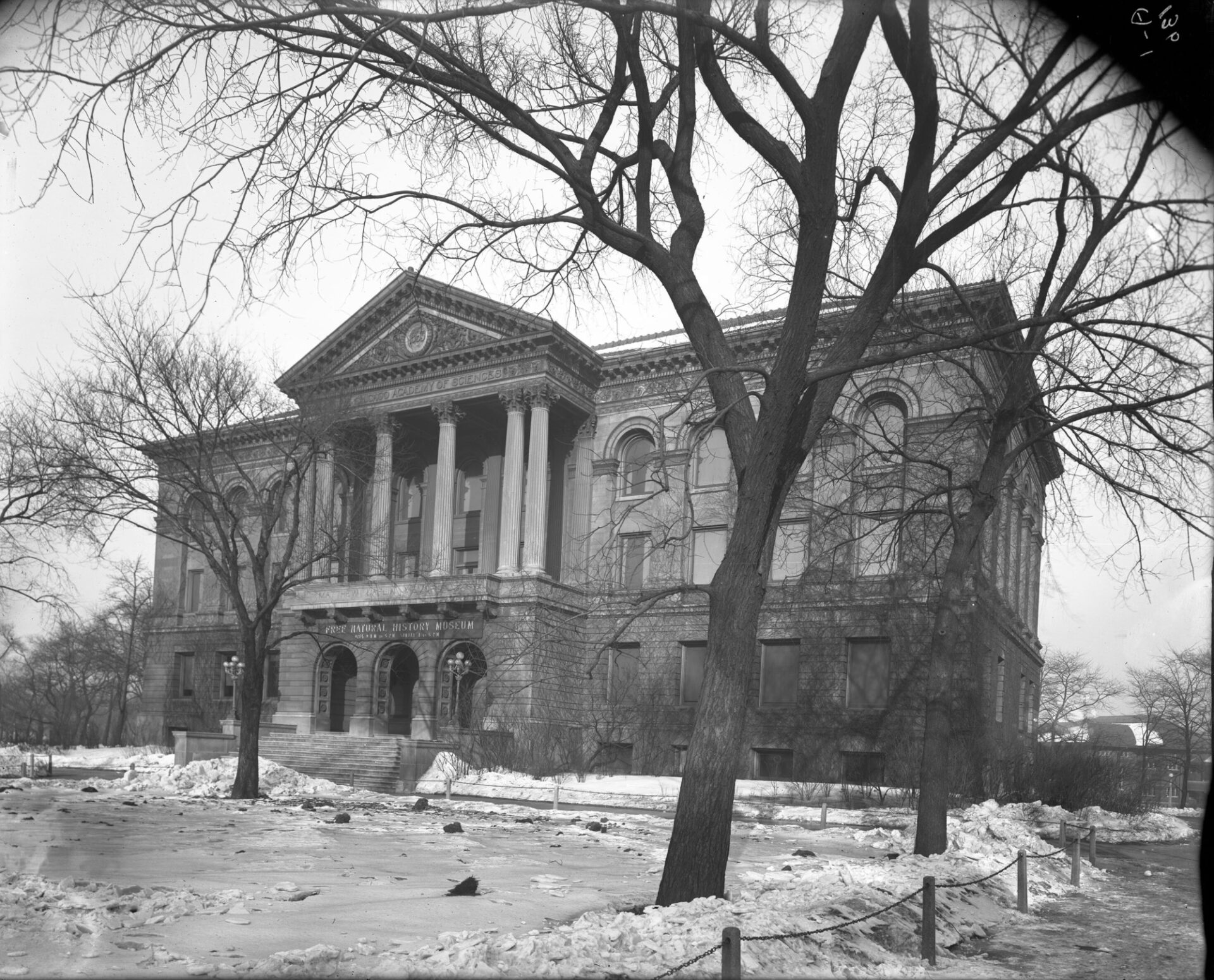 GPN 1699 Front of Laflin Building in winter 300ppi